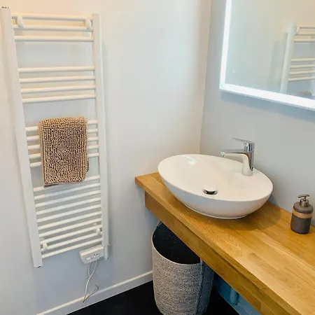 Le Treich Laplene - Parking Wifi * La Rochelle